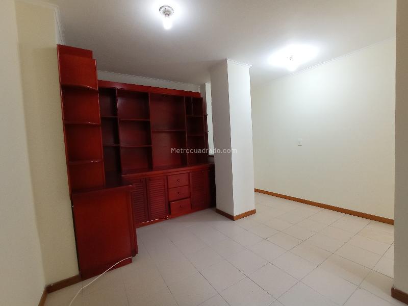 3BR Apartment in La Frontera with Spacious Layout - 3