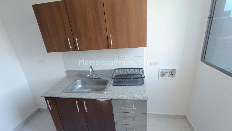 Spacious 2BR Apartment in Los Conquistadores - 6
