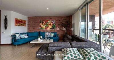 Apartamento de 3 alcobas en arriendo en Loma De Los Parra, Medellín, 178 m² · foto 6 de 14