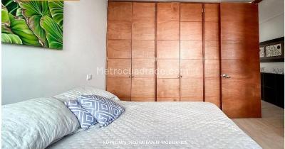 Apartamento de 3 alcobas en arriendo en Loma De Los Parra, Medellín, 178 m² · foto 11 de 14