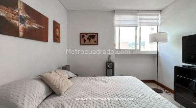 Apartamento de 3 alcobas en arriendo en Loma De Los Parra, Medellín, 178 m² · foto 13 de 14