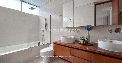 Apartamento de 3 alcobas en arriendo en Loma De Los Parra, Medellín, 178 m² · foto 14 de 14