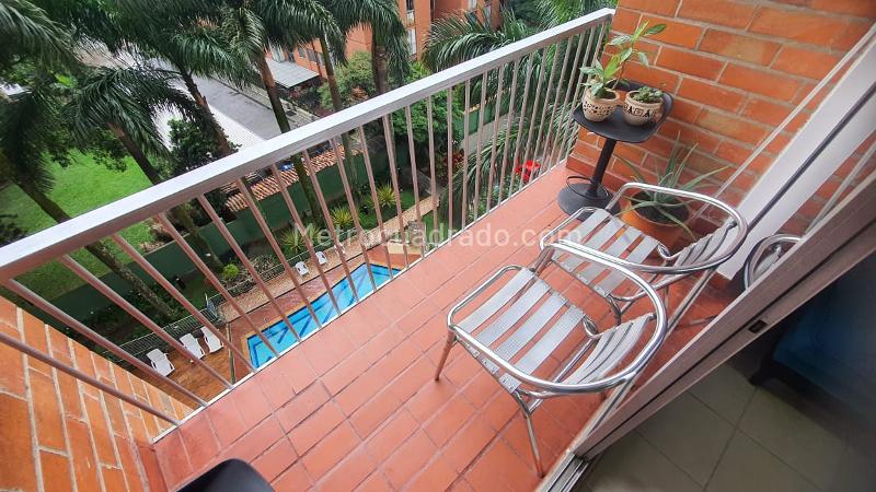 Apartamento Luminoso de 3 Alcobas en La Aguacatala - 2