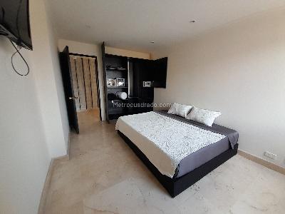 Apartamento en arriendo en Lalinde, Medellín · foto 10 de 16