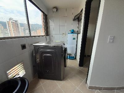 Apartamento en arriendo en Lalinde, Medellín · foto 15 de 16