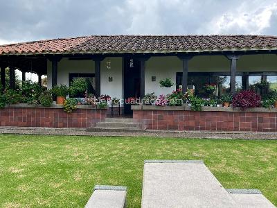 Casa de 4 alcobas en venta en Alto De Palmas, Envigado · foto 10 de 11
