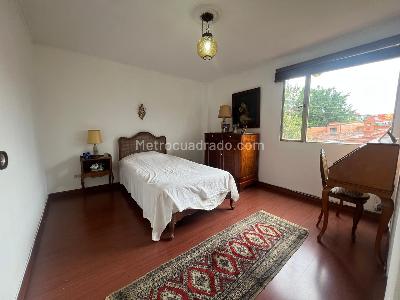 Apartamento en venta en El Poblado, Medellín · foto 4 de 12
