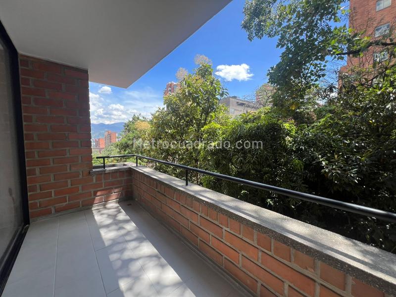 Beautiful 3BR Apartment with Luxury Finishes in Loma De Los Parra