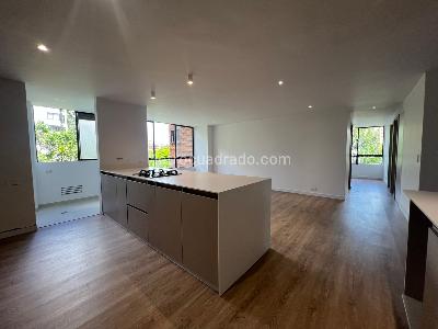 Apartamento de 3 alcobas en arriendo en Loma De Los Parra, Medellín, 171 m² · foto 5 de 13