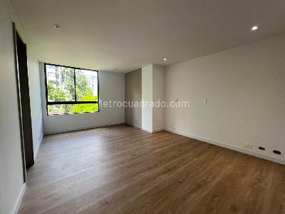 Apartamento de 3 alcobas en arriendo en Loma De Los Parra, Medellín, 171 m² · foto 6 de 13