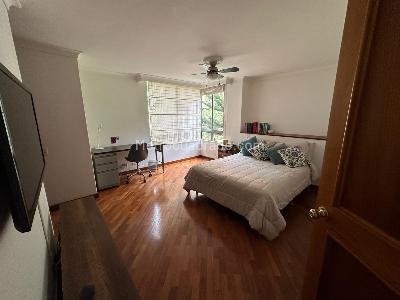 Apartamento de 3 alcobas en venta en El Tesoro, Medellín, 165 m² · foto 9 de 11