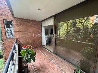 Apartamento de 3 alcobas en venta en El Tesoro, Medellín, 165 m² · foto 11 de 11