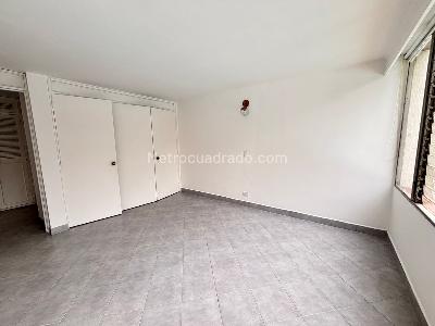 Apartamento de 3 alcobas en venta en Patio Bonito, Medellín, 147 m² · foto 8 de 10