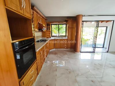 Casa de 3 alcobas en venta en Pueblito Cafetero, Pereira, 805 m² · foto 3 de 20