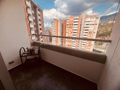 Apartamento de 2 alcobas en venta en La Abadia, Envigado, 58 m² · foto 4 de 9