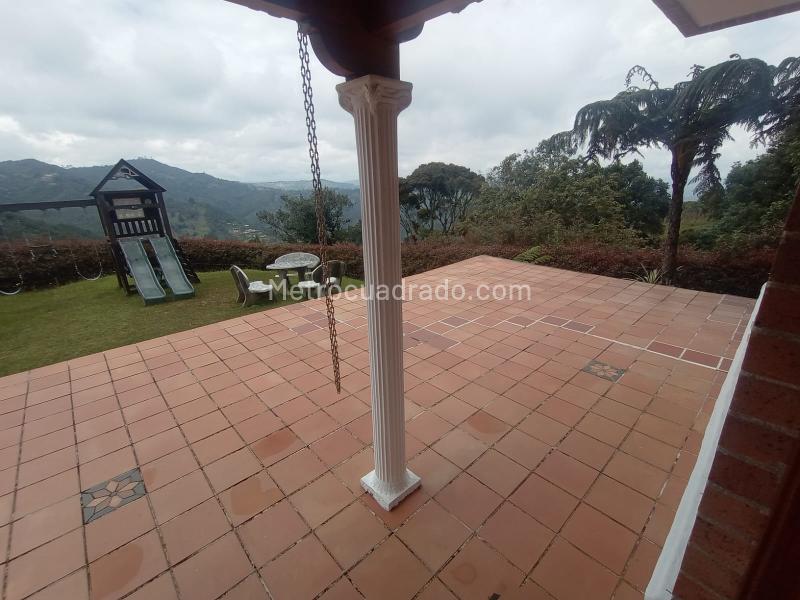 4BR Finca in Vereda Yarumal (400 m²) - 2