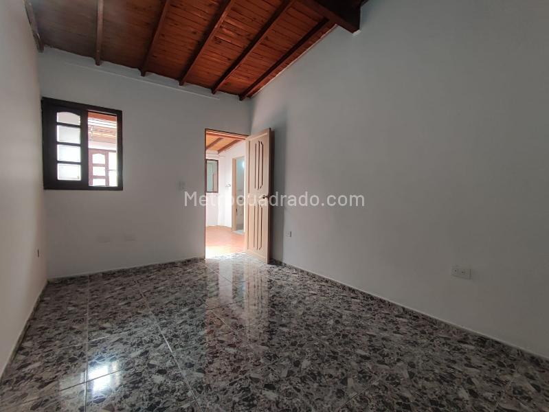 House with Commercial Space in a Great Location - 7