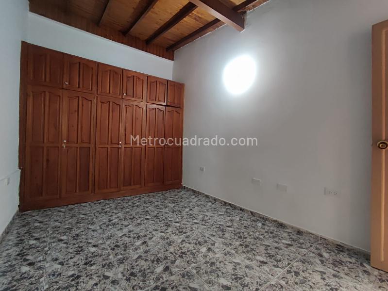 House with Commercial Space in a Great Location - 8