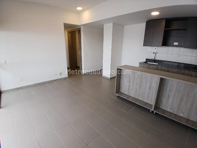 3BR Apartment in Barro Blanco (83 m²) - 3