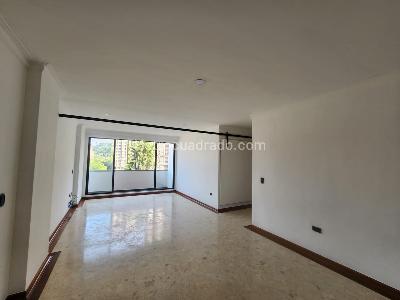 Apartamento de 3 alcobas en arriendo en Castropol, Medellín, 130 m² · foto 9 de 14