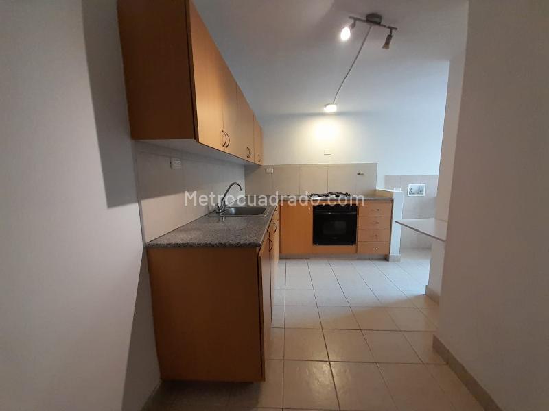 Well-Maintained 3BR Apartment in La Calera - 4