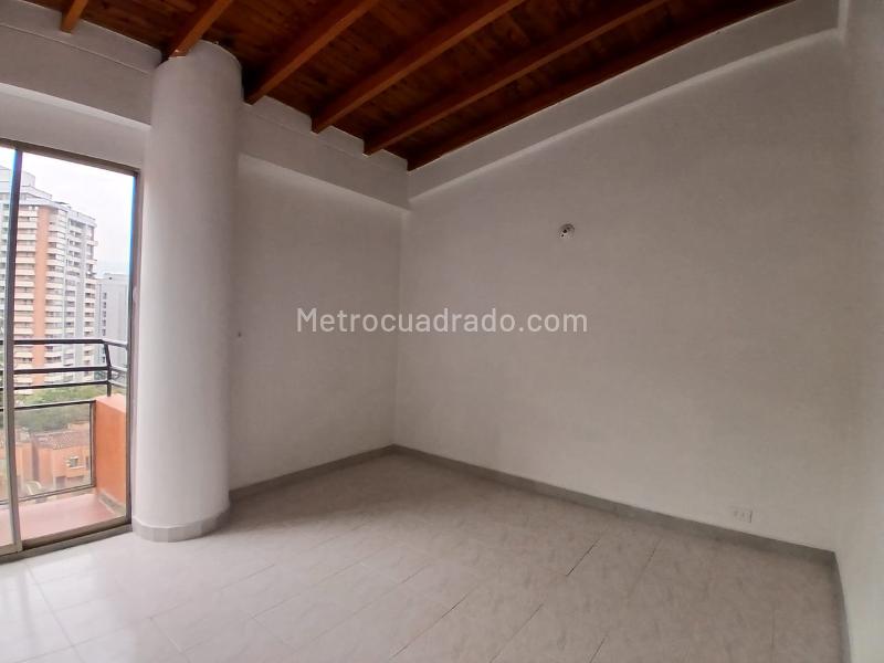 Penthouse con Luz Natural en Los Balsos 2 - 4