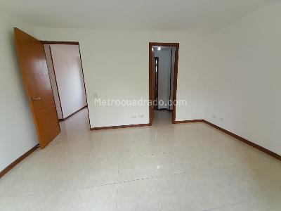 Apartamento de 3 alcobas en arriendo en Las Santas, Medellín, 120 m² · foto 5 de 14