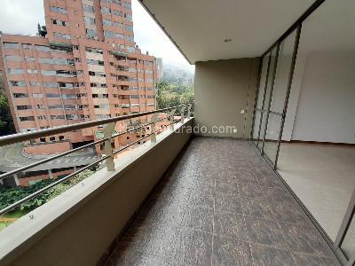 Apartamento de 3 alcobas en arriendo en Las Santas, Medellín, 120 m² · foto 9 de 14