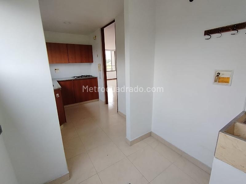 Bright 2BR Apartment in Patio Bonito - 6