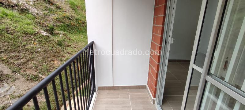 2BR Apartment in El Porvenir (54 m²) - 4