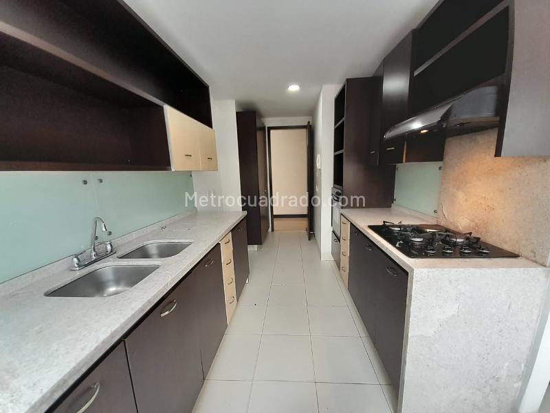 2BR Apartment for Rent in Loma de los Parra, El Poblado - 8