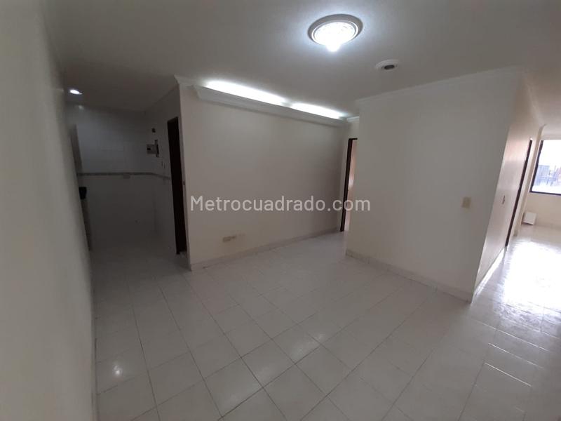 Spacious 4BR Apartment in La Palma - 5