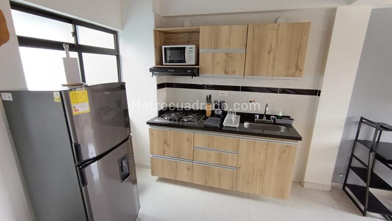 Spacious 2BR Apartment in Central Location - 5