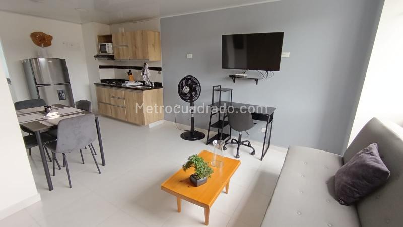 Spacious 2BR Apartment in Central Location