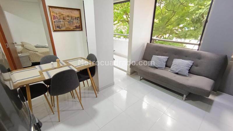 Apartamento Amplio de 2 Alcobas en Ubicación Central - 3