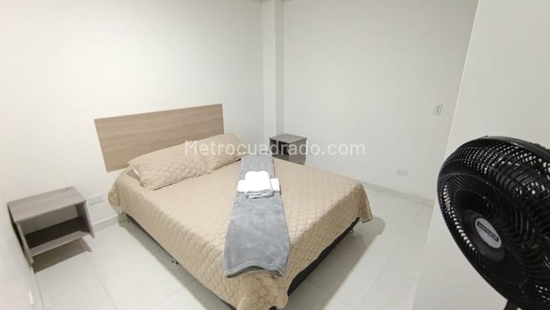 Apartamento Amplio de 2 Alcobas en Ubicación Central - 7