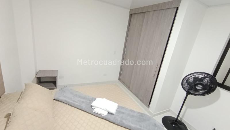 Apartamento Amplio de 2 Alcobas en Ubicación Central - 9