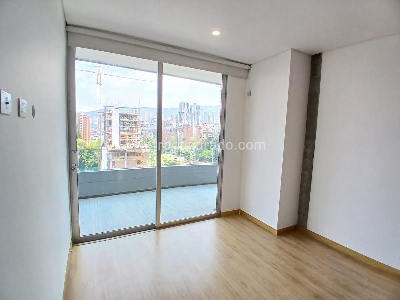 Apartamento Moderno de 2 Alcobas en Loma de los Parra - 3