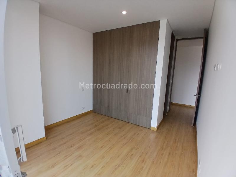Apartamento Moderno de 2 Alcobas en Loma de los Parra - 4