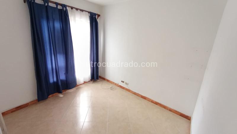 Bright 2BR Apartment in San Bernardo - 9