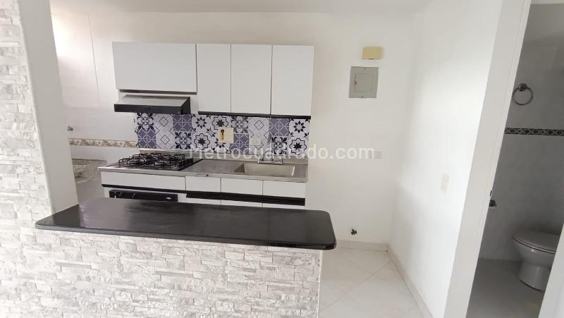 Bright 2BR Duplex Apartment in Fatima - 5