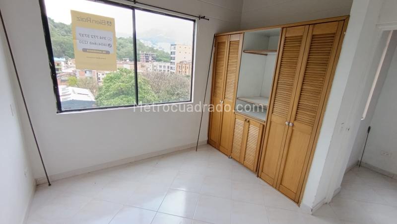 Bright 2BR Duplex Apartment in Fatima - 7