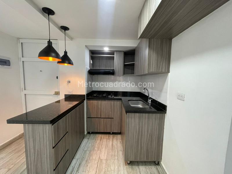 3BR Apartment in Pajarito - 2