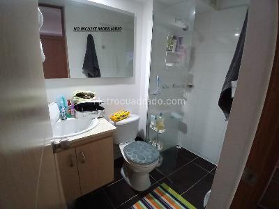 Apartamento de 3 alcobas en venta en Niquia, Bello, 70 m² · foto 2 de 11