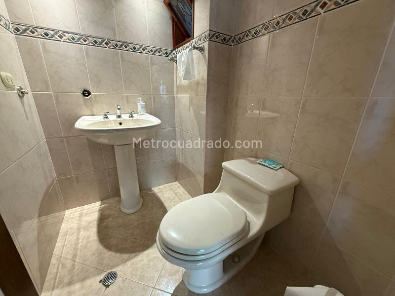 Spacious 4BR House with Pool in Loma De Los Parra - 7