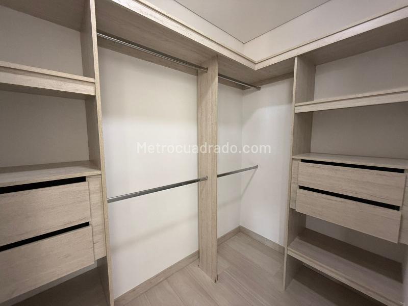 3BR Apartment in Loma Del Escobero (150 m²) - 4
