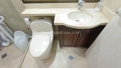 Apartamento de 3 alcobas en arriendo en Conquistadores, Medellín, 128 m² · foto 15 de 17