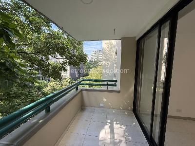 Apartamento de 3 alcobas en arriendo en Las Lomas 1, Medellín, 100 m² · foto 4 de 15
