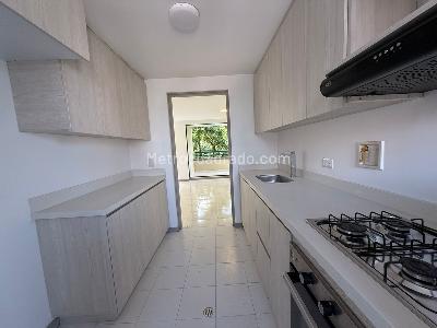 Apartamento de 3 alcobas en arriendo en Las Lomas 1, Medellín, 100 m² · foto 7 de 15