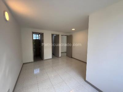 Apartamento de 3 alcobas en arriendo en Las Lomas 1, Medellín, 100 m² · foto 11 de 15